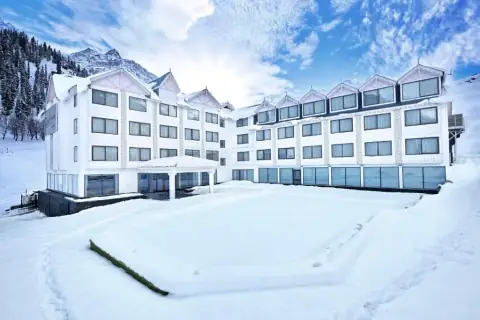 Radisson Hotel Sonamarg in snow