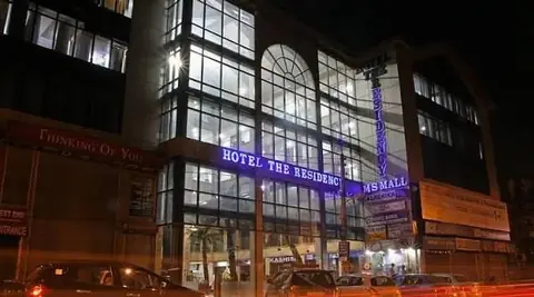 Hotel The Residency, Srinagar, at night
