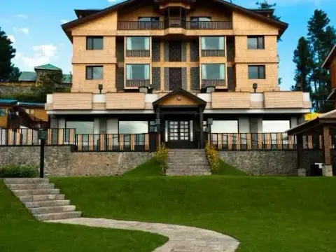 The Vintage Gulmarg and its lawn
